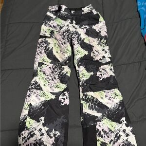 The North Face Mountain-Print Snowpants